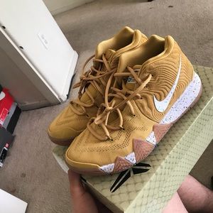 Kyrie 4 Cinnamon Toast Crunch